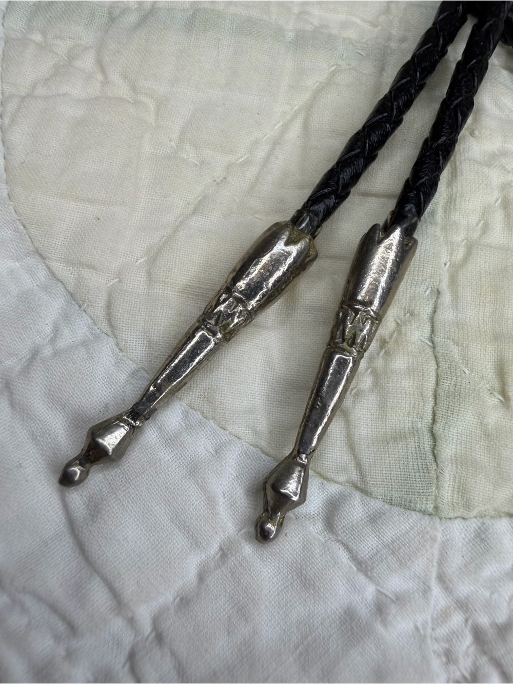 VTG Dragons Breath Silver Pendant Bolo Tie Necklace Adjustable Country Western - Picture 2 of 13
